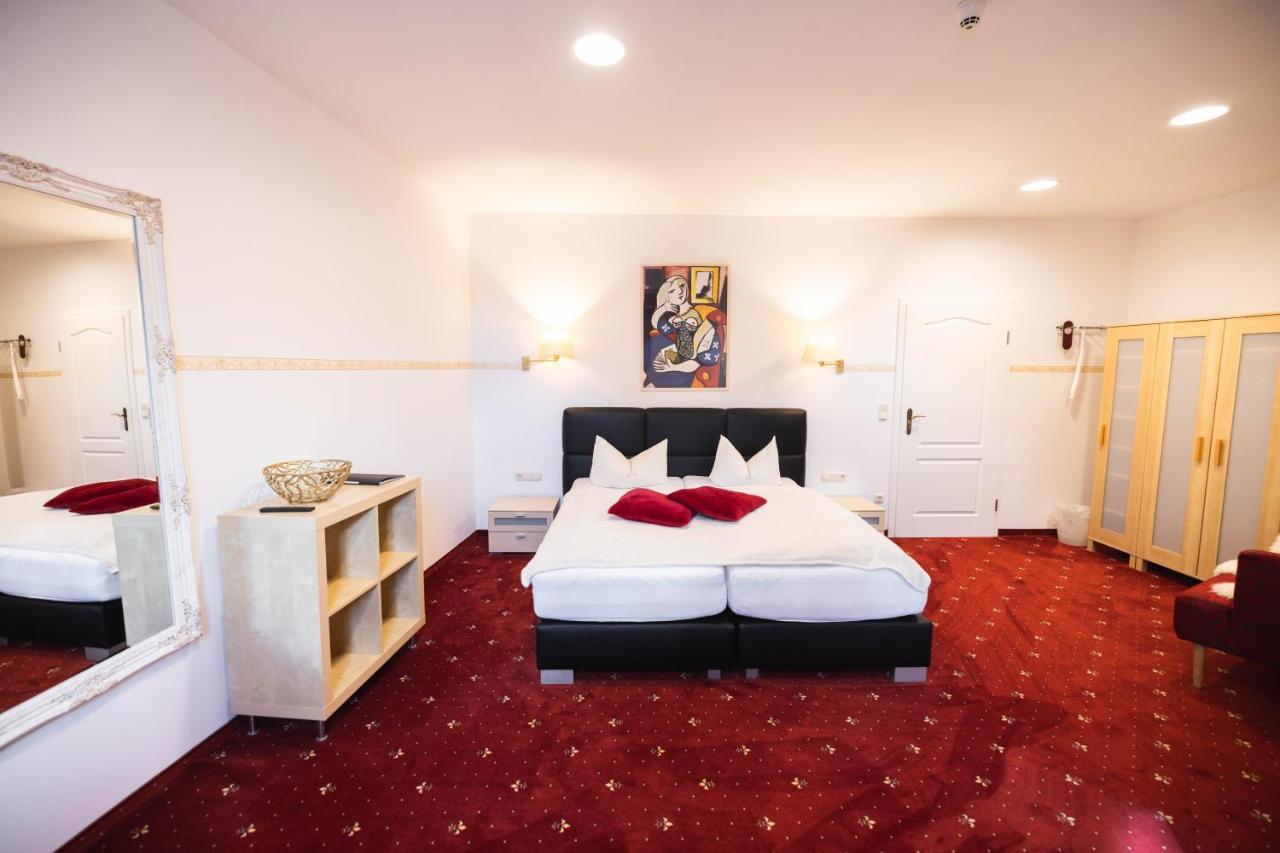 Pension Friedrichshof Бад-Клостерлаусниц Экстерьер фото
