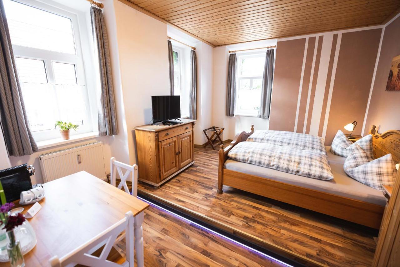 Pension Friedrichshof Бад-Клостерлаусниц Экстерьер фото
